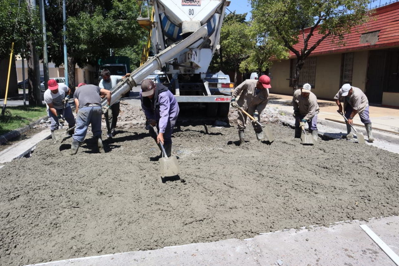 Avanzan las obras de infraestructura vial en Lanús Este y Oeste ...